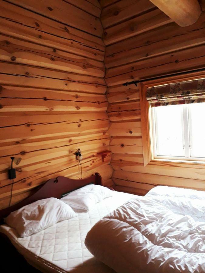 Blazerbu Four-Bedroom Chalet Myro Buitenkant foto