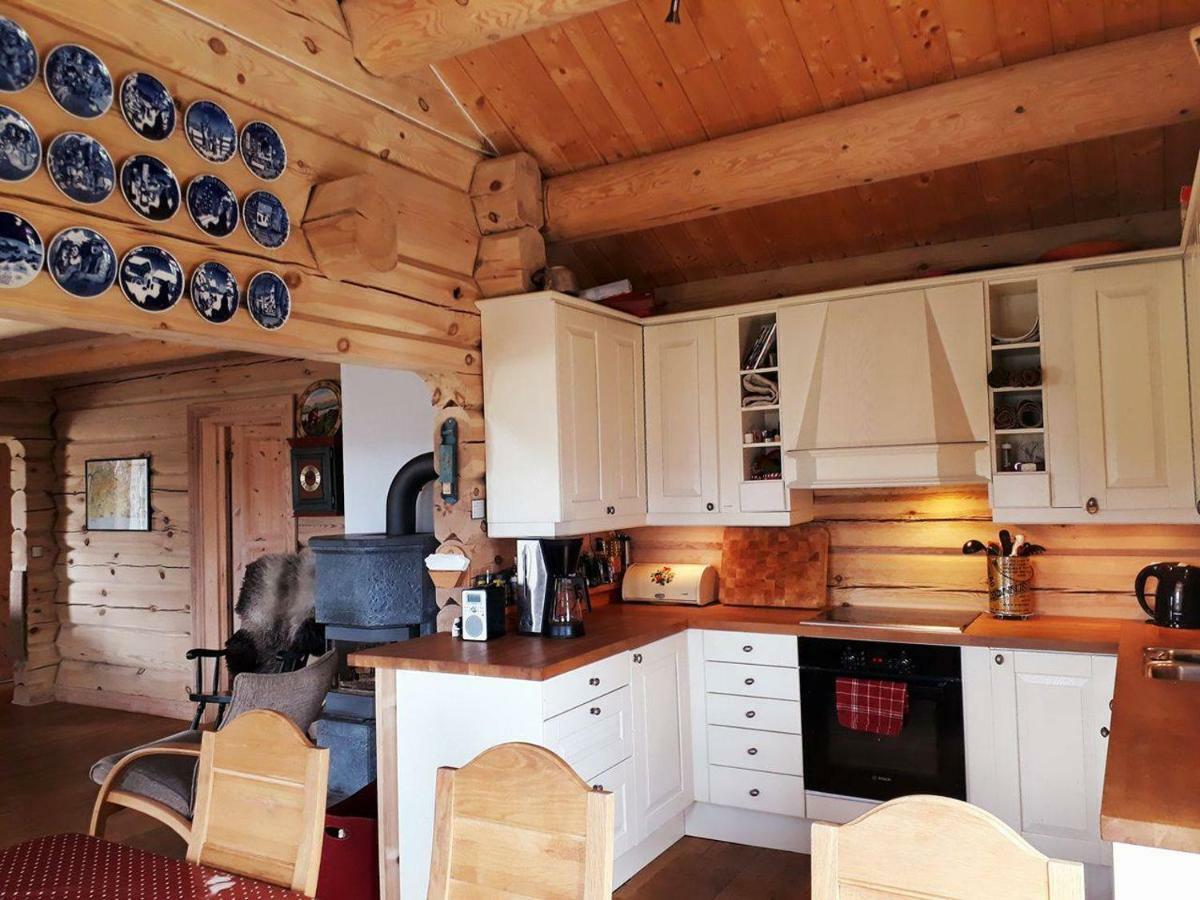 Blazerbu Four-Bedroom Chalet Myro Buitenkant foto