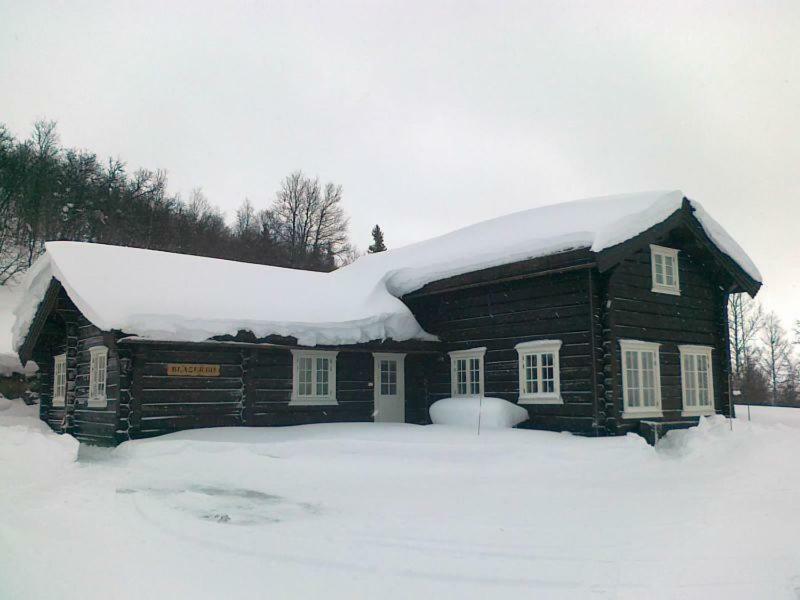 Blazerbu Four-Bedroom Chalet Myro Buitenkant foto